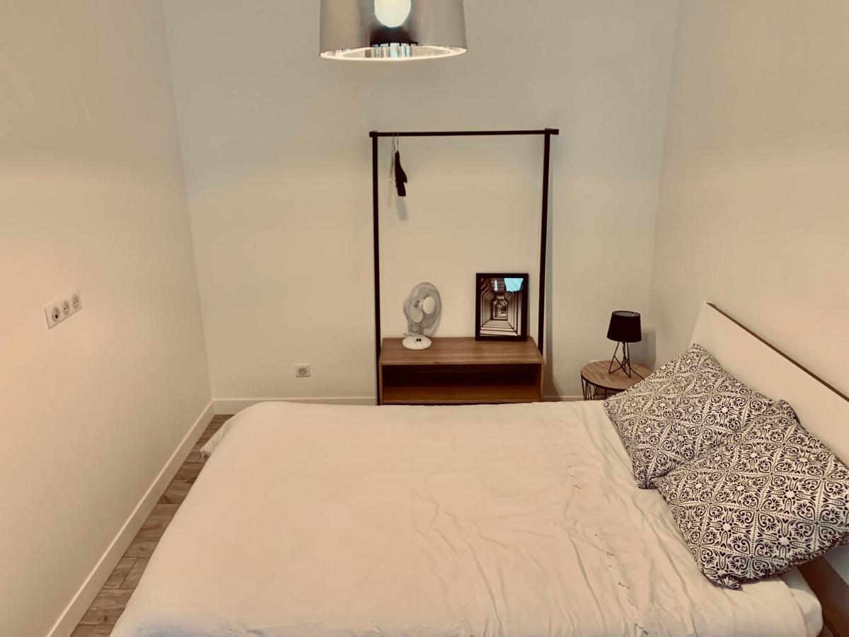 Superbe Appartement En Hyper Centre De Charleville מראה חיצוני תמונה